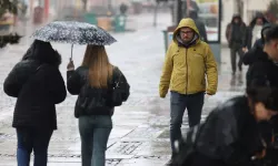 Edirne'de sağanak yağış hayatı olumsuz etkiliyor