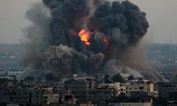 Refah'ın üstüne İsrail bombaları yağıyor