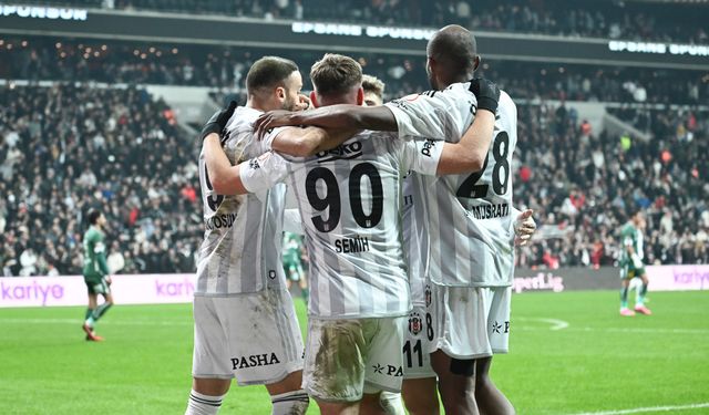 Beşiktaş evinde Konyaspor'u ikinci yarıda geçti